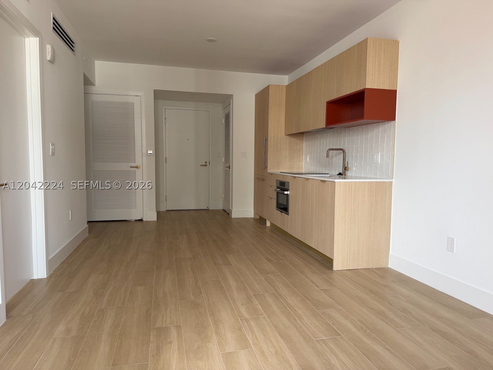 90 NE 32nd Street 606