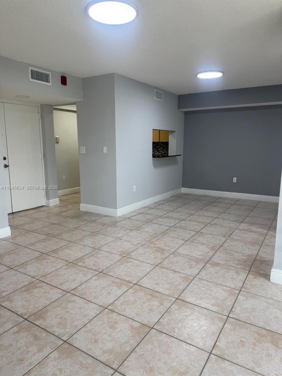 INTERNATIONAL PARK I COND - Residential Lease