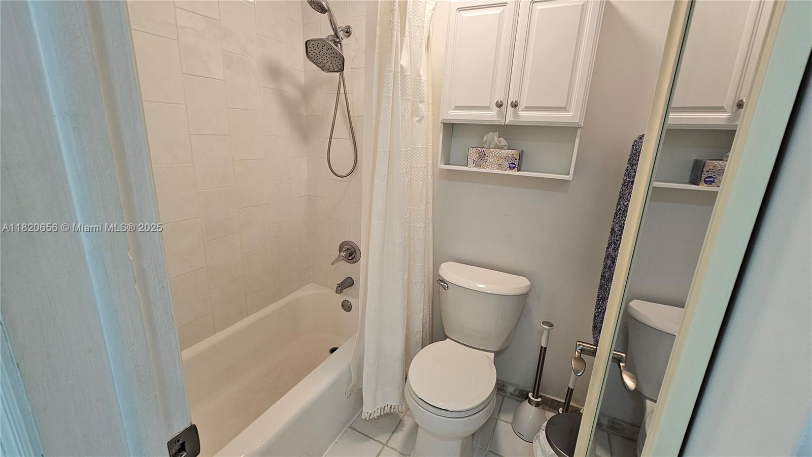 GROVE TOWNHOUSES CONDO - Residential