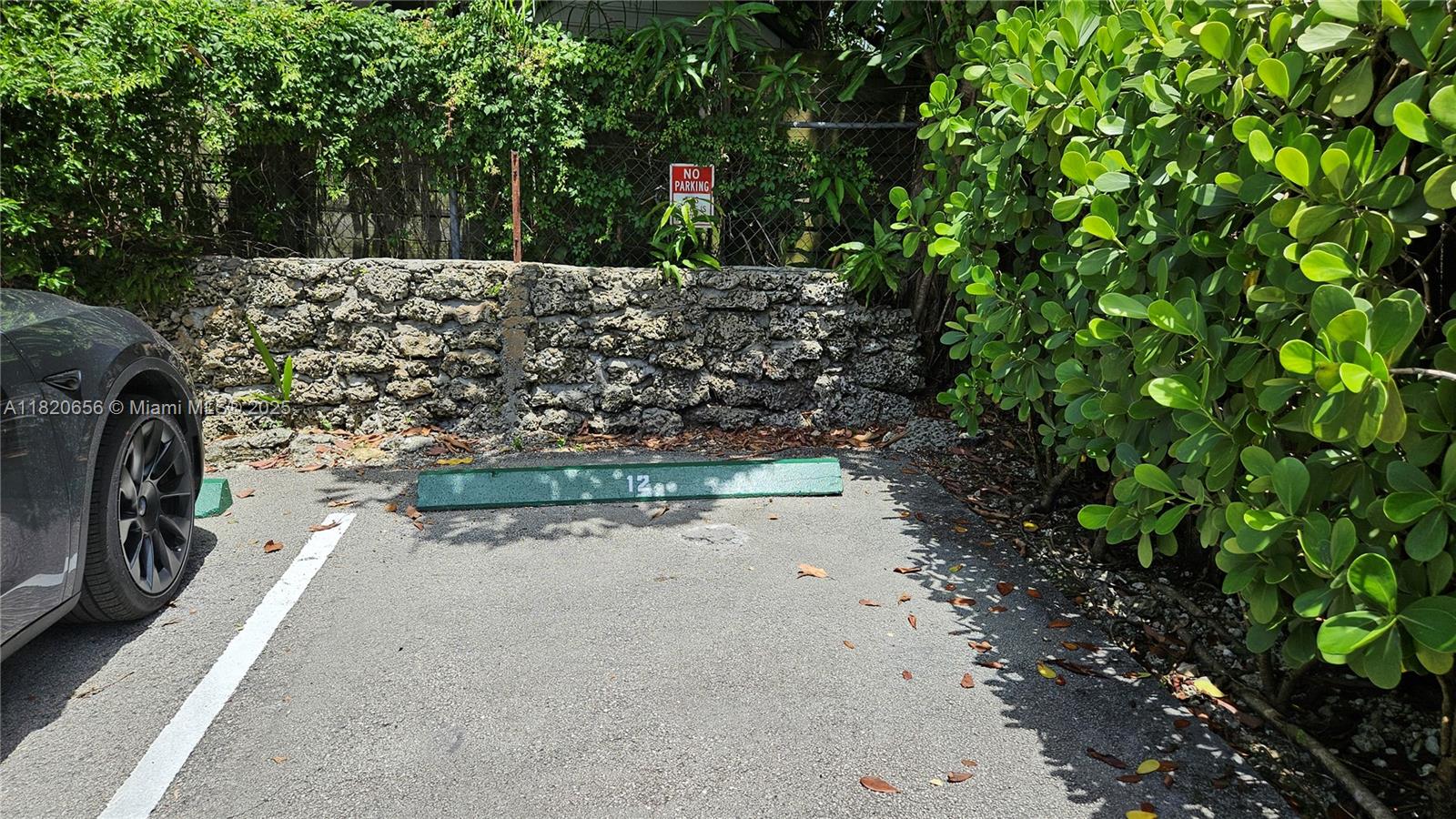 GROVE TOWNHOUSES CONDO - Residential