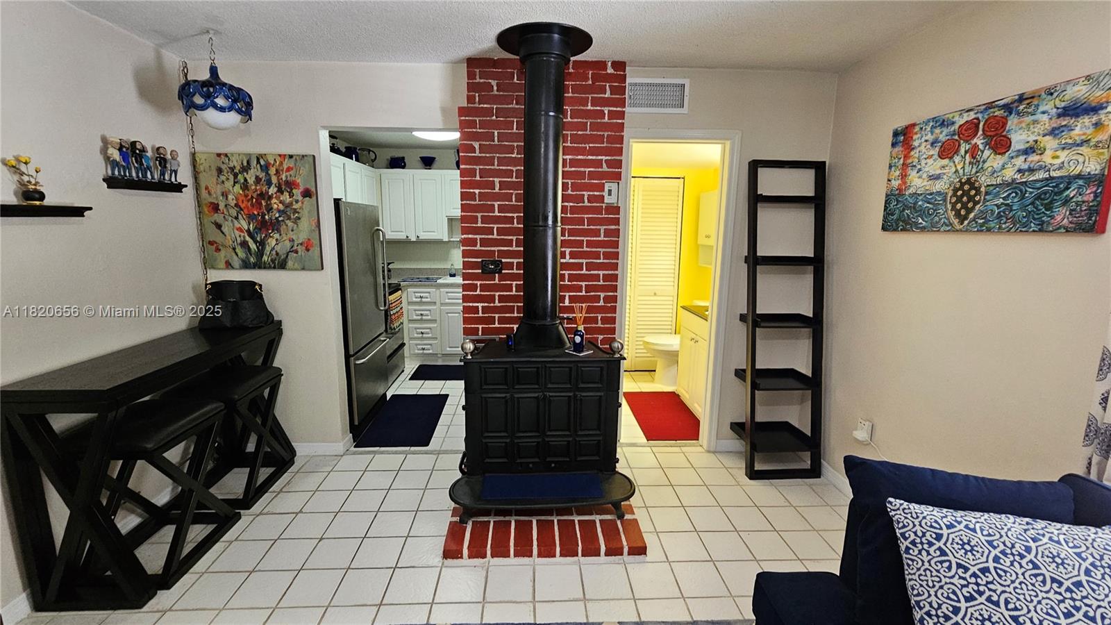 GROVE TOWNHOUSES CONDO - Residential