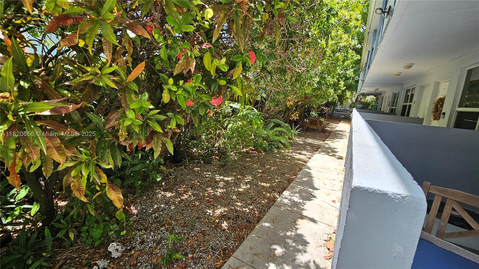 GROVE TOWNHOUSES CONDO - Residential