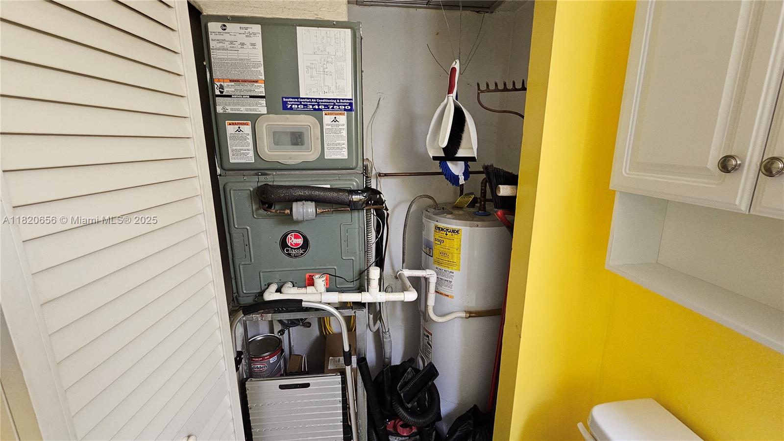 GROVE TOWNHOUSES CONDO - Residential