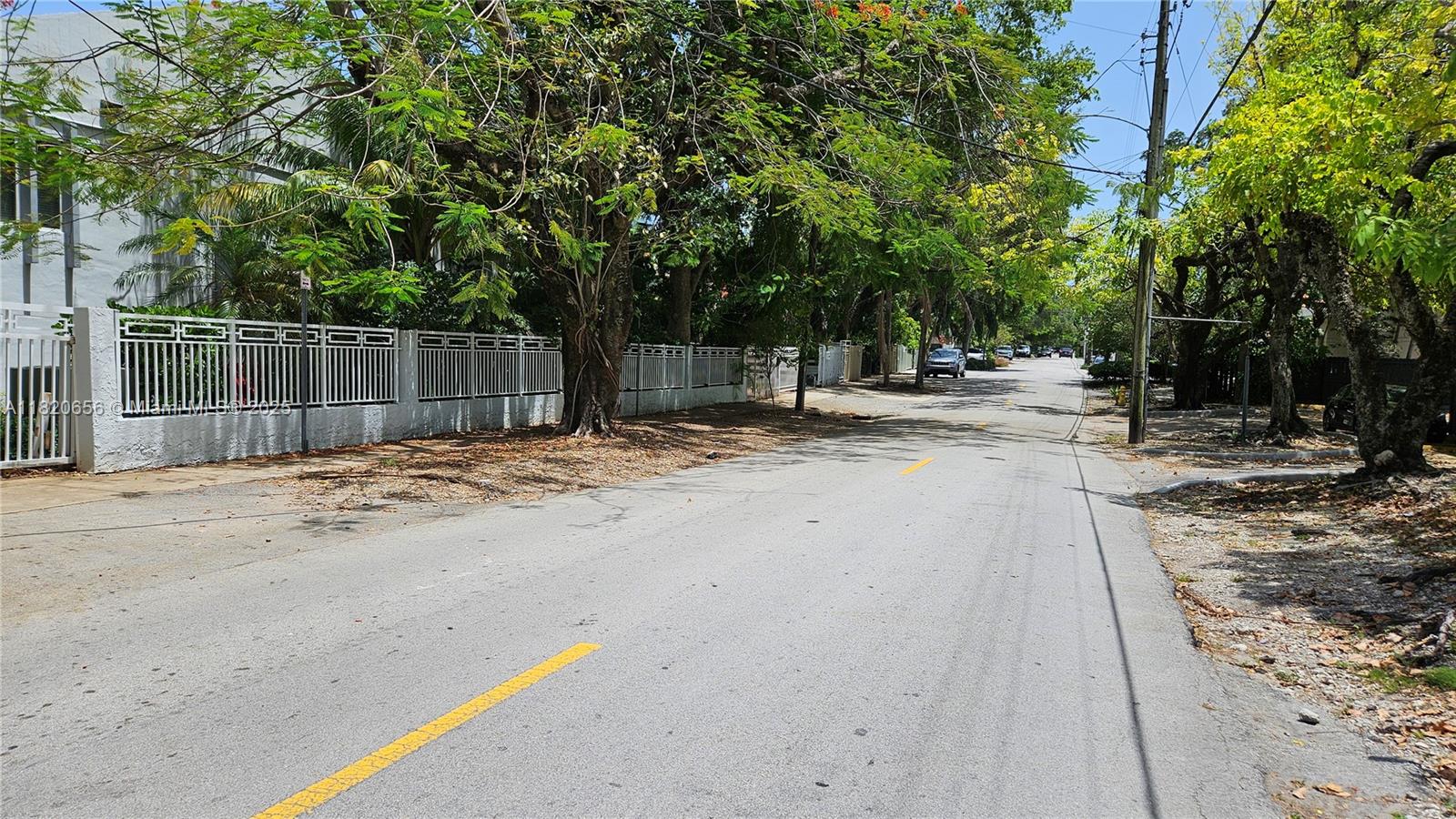 GROVE TOWNHOUSES CONDO - Residential