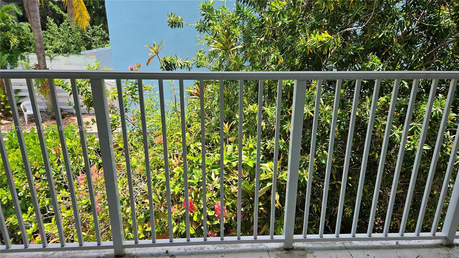 GROVE TOWNHOUSES CONDO - Residential