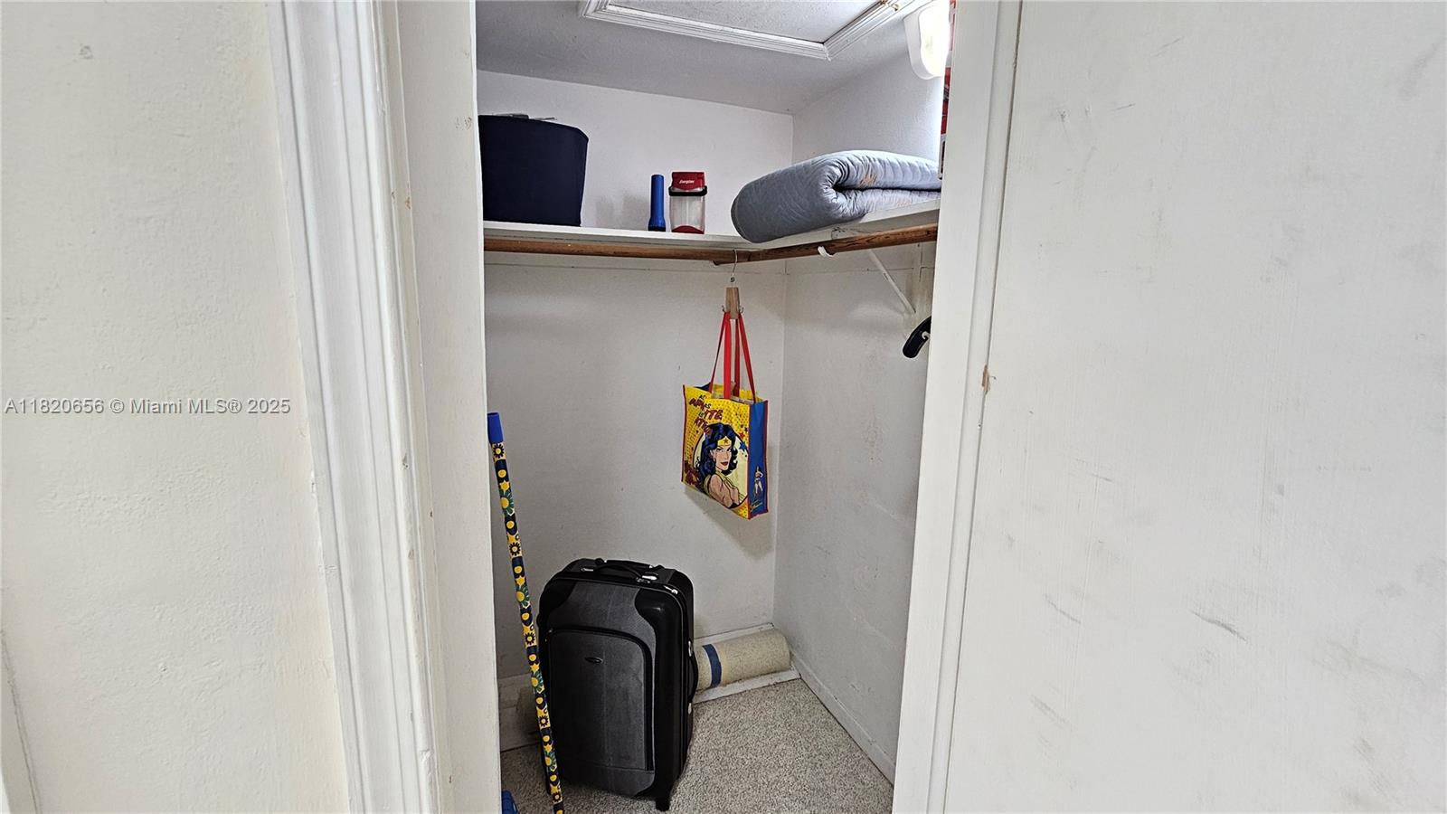 GROVE TOWNHOUSES CONDO - Residential