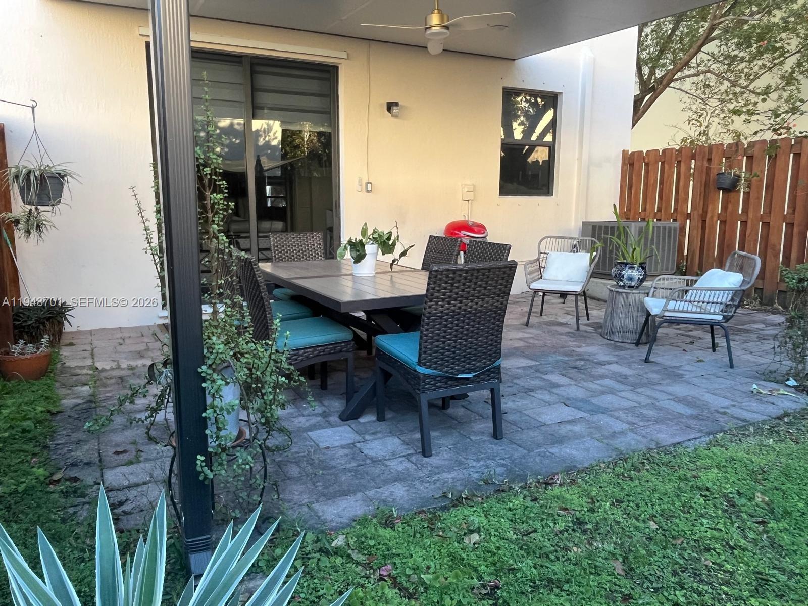 VENETIAN PARC WEST - Residential