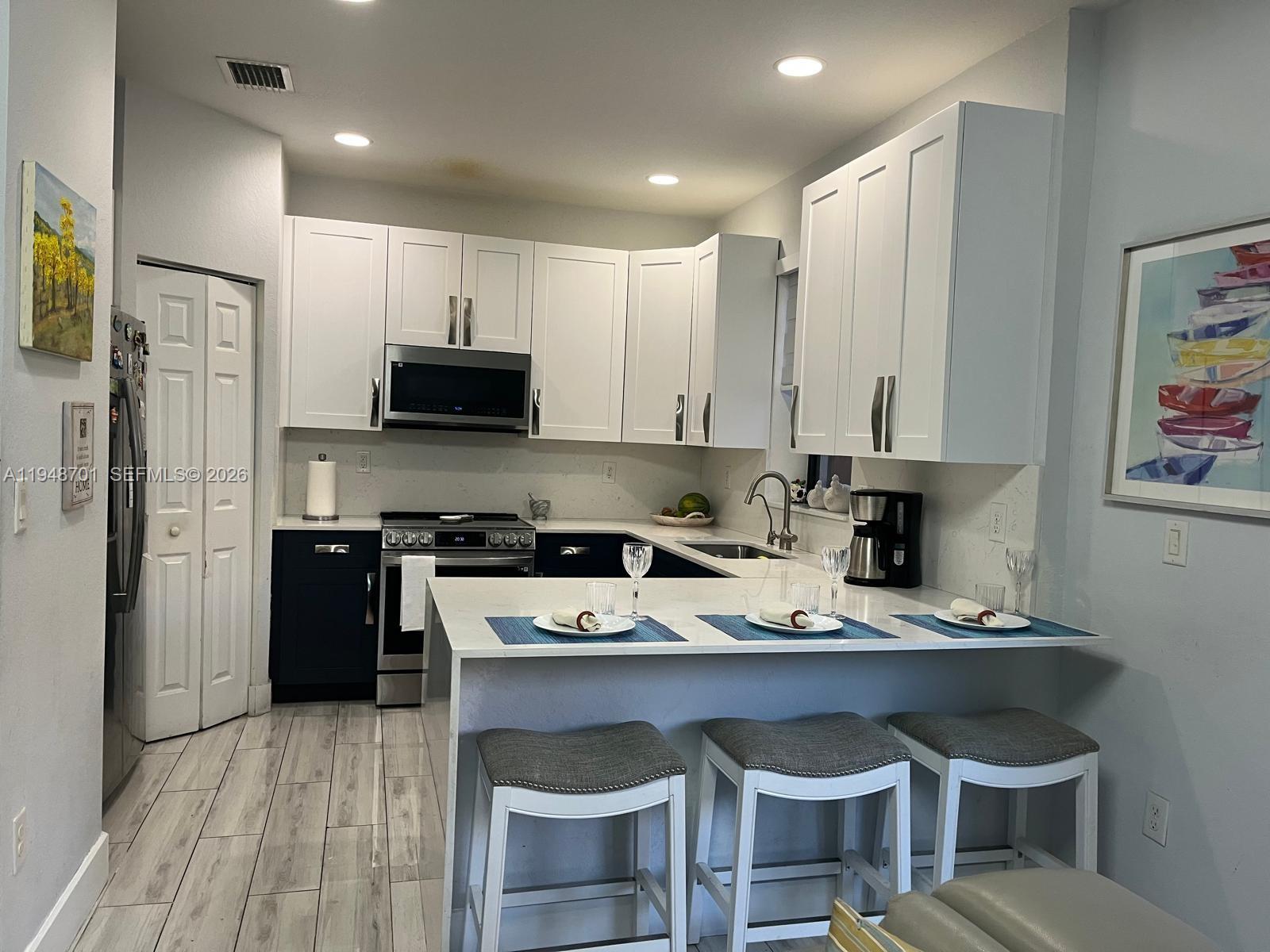 VENETIAN PARC WEST - Residential