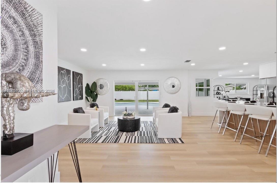 BOCA RATON SQUARE UNIT 19 - Residential