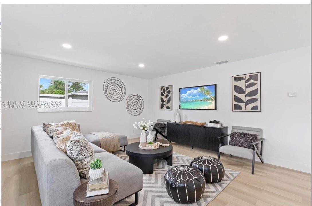 BOCA RATON SQUARE UNIT 19 - Residential