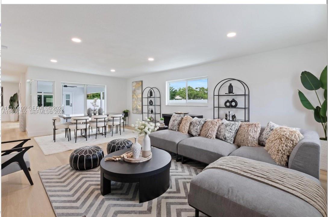 BOCA RATON SQUARE UNIT 19 - Residential