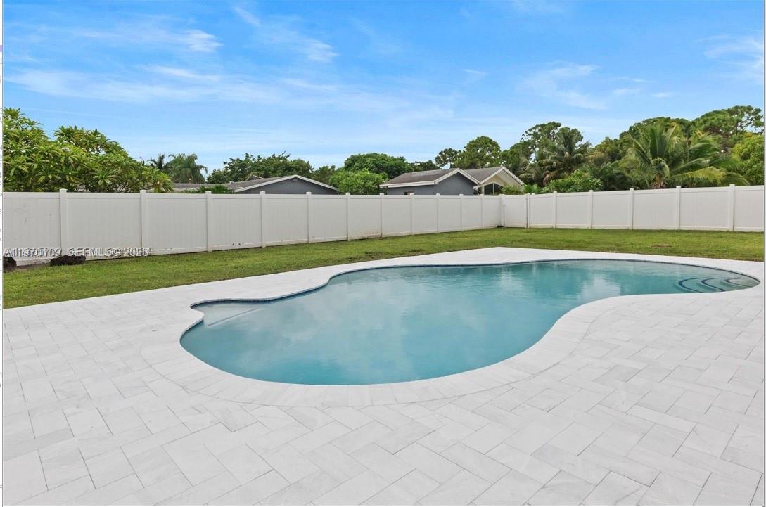 BOCA RATON SQUARE UNIT 19 - Residential