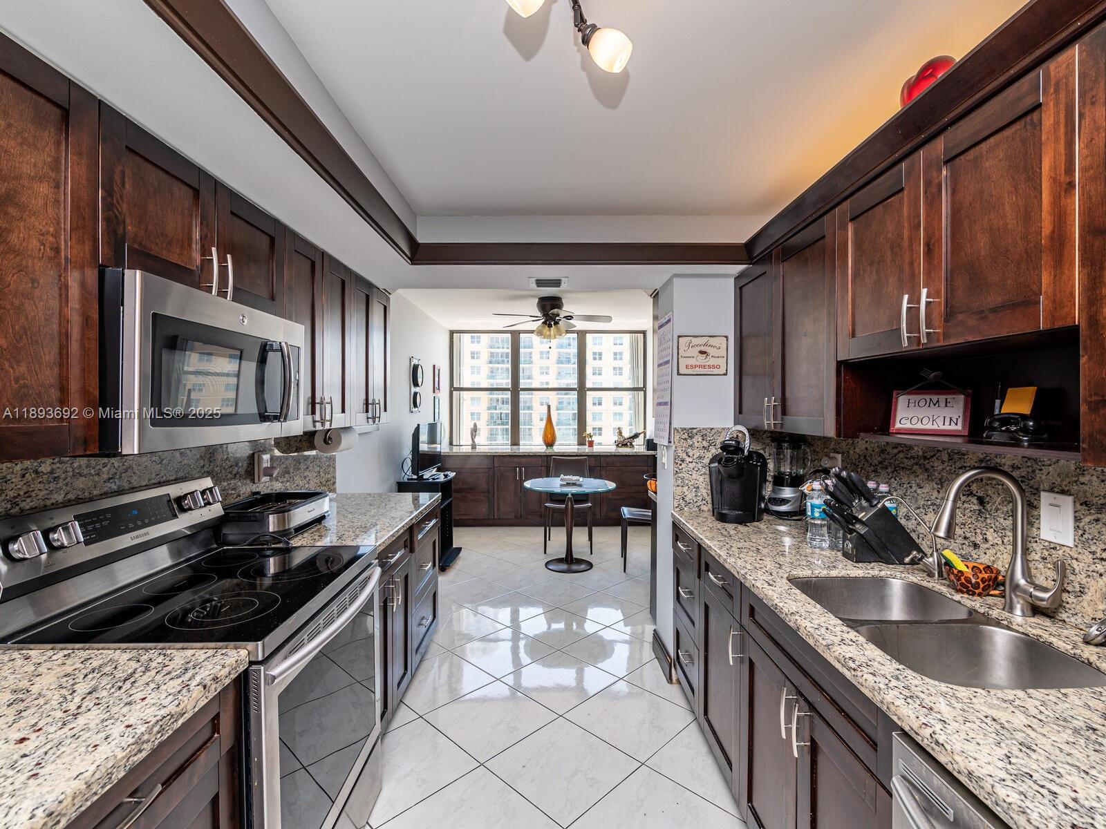 BRITANNIA AT QUADOMAIN CO - Residential Lease