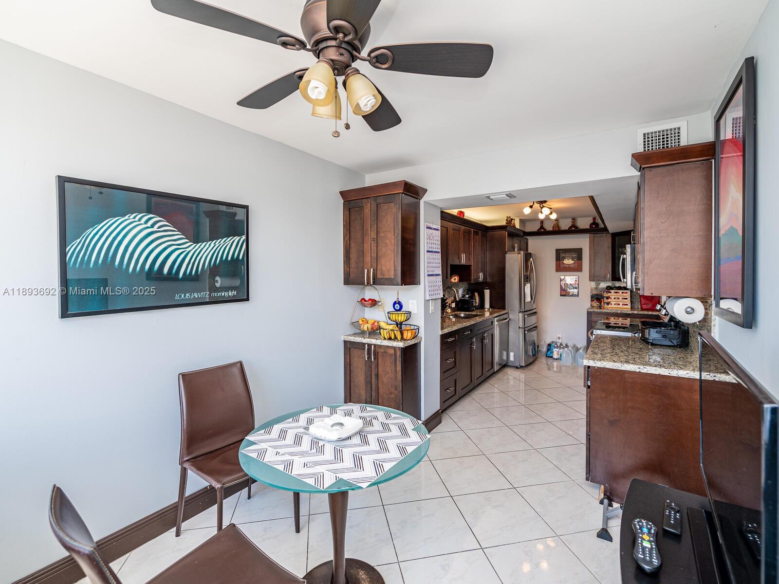 BRITANNIA AT QUADOMAIN CO - Residential Lease