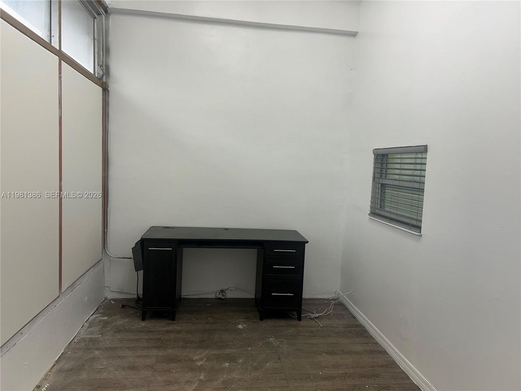 Photo of 1910 N Dixie Hwy #1912, Hollywood, FL 33020 (MLS # A11981386)