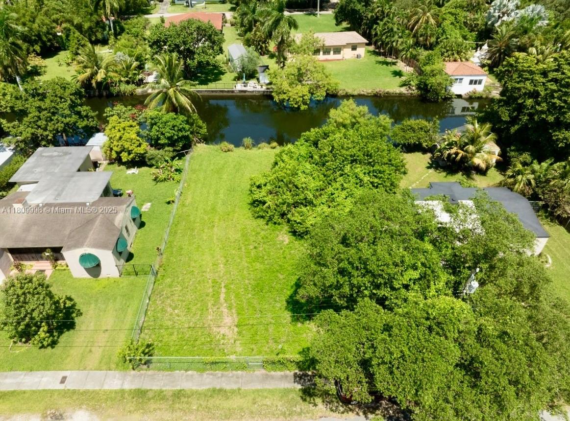 75 NW 85th St