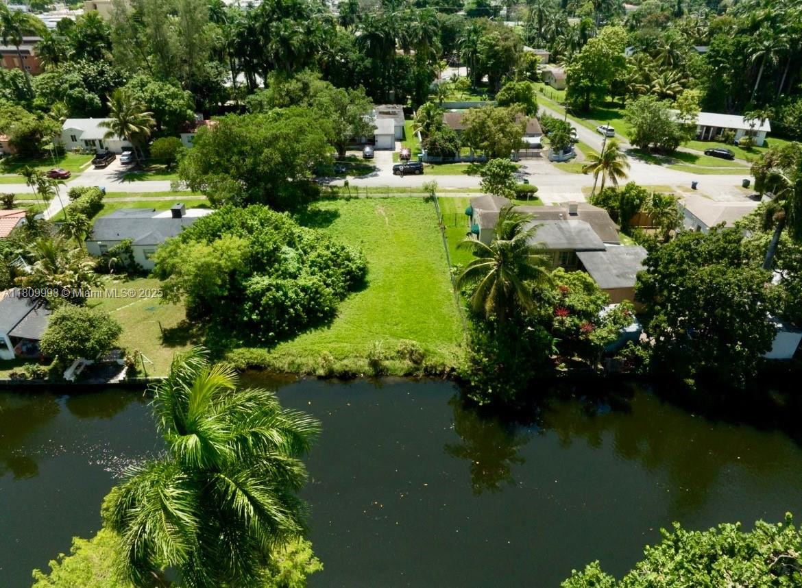 75 NW 85th St
