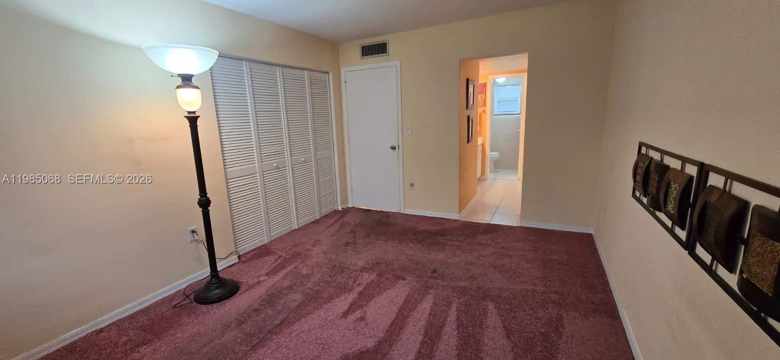 VILLAS OF MIAMI LAKES CON - Residential