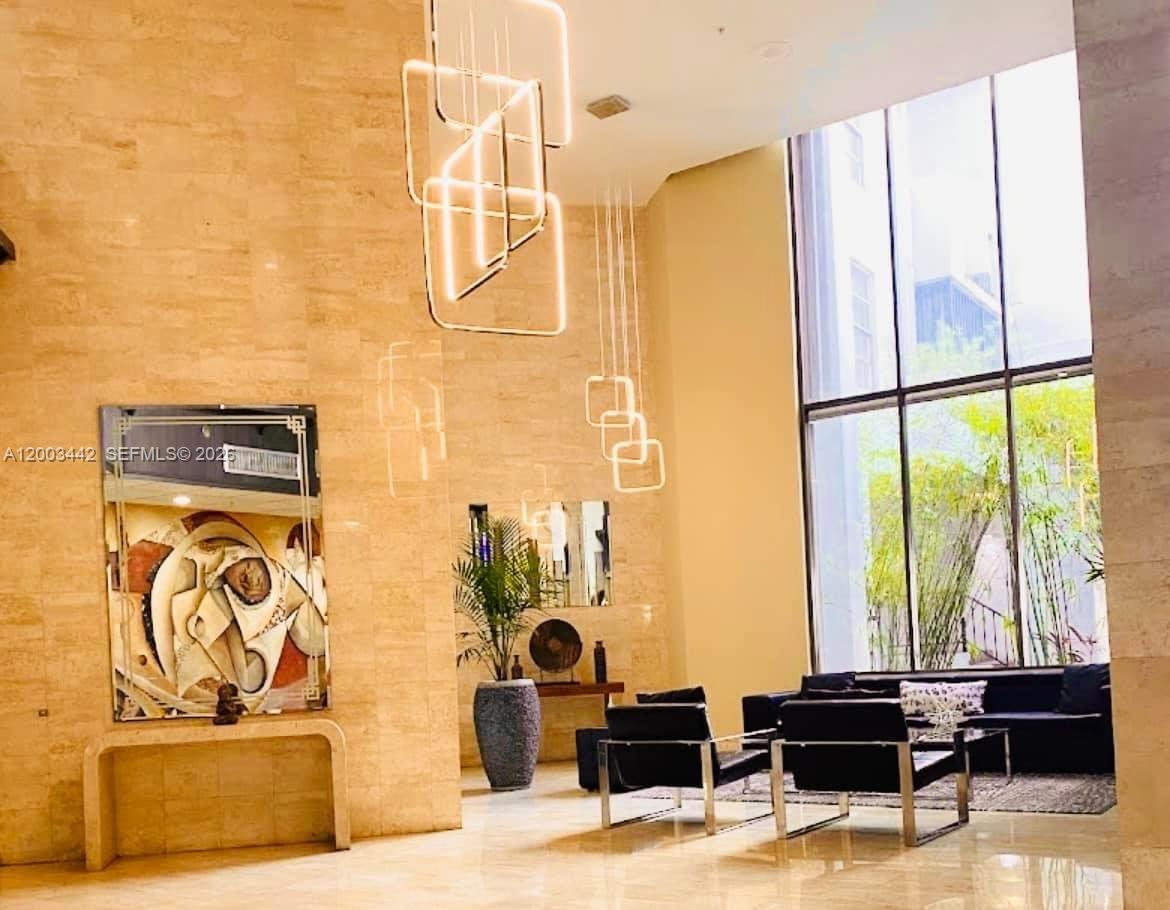 COMMODORE PLAZA CONDO - Residential