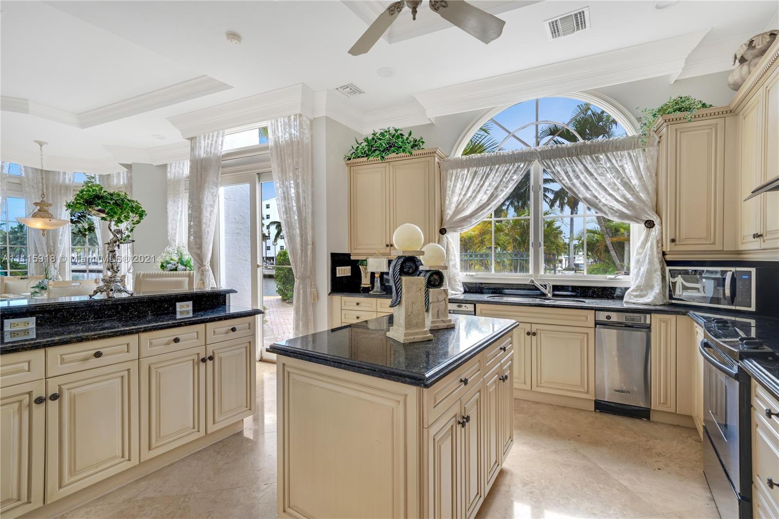 NAVARRO ISLE - Residential