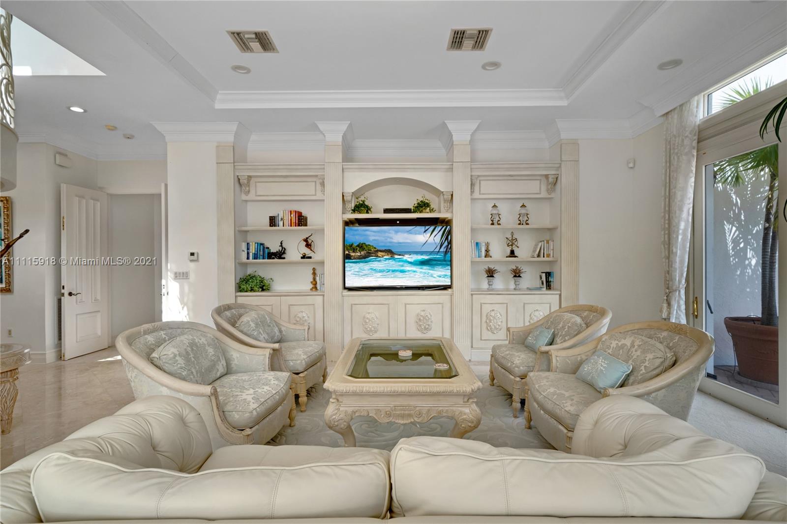 NAVARRO ISLE - Residential