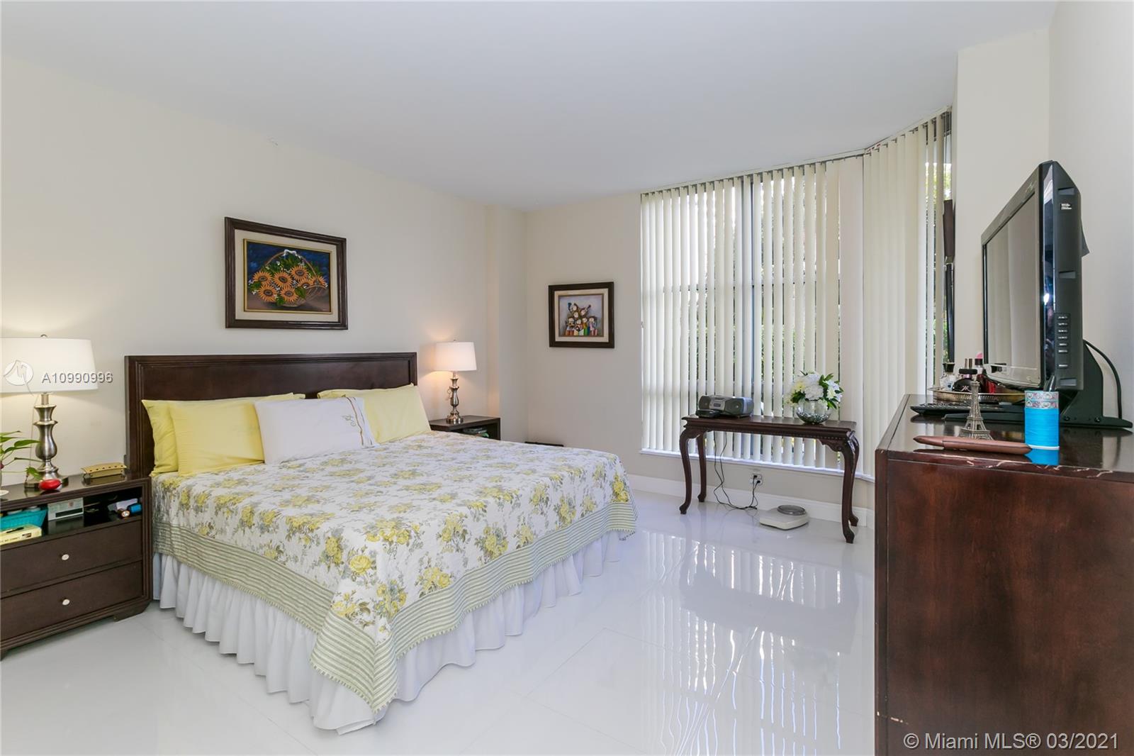 MYSTIC POINTE CONDO NO ON - Residential