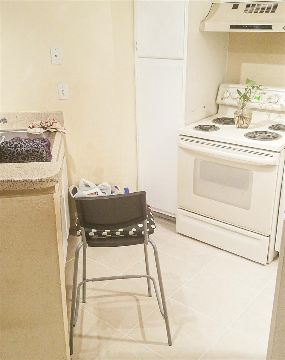 PONTE VERDE AT PALM BEACH - Residential Lease