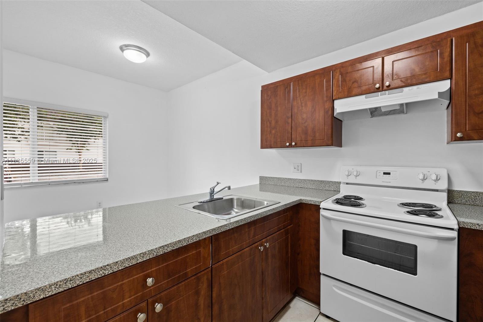 2453 W 78th St 104
