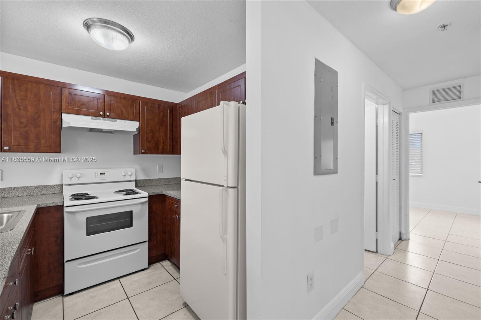 2453 W 78th St 104