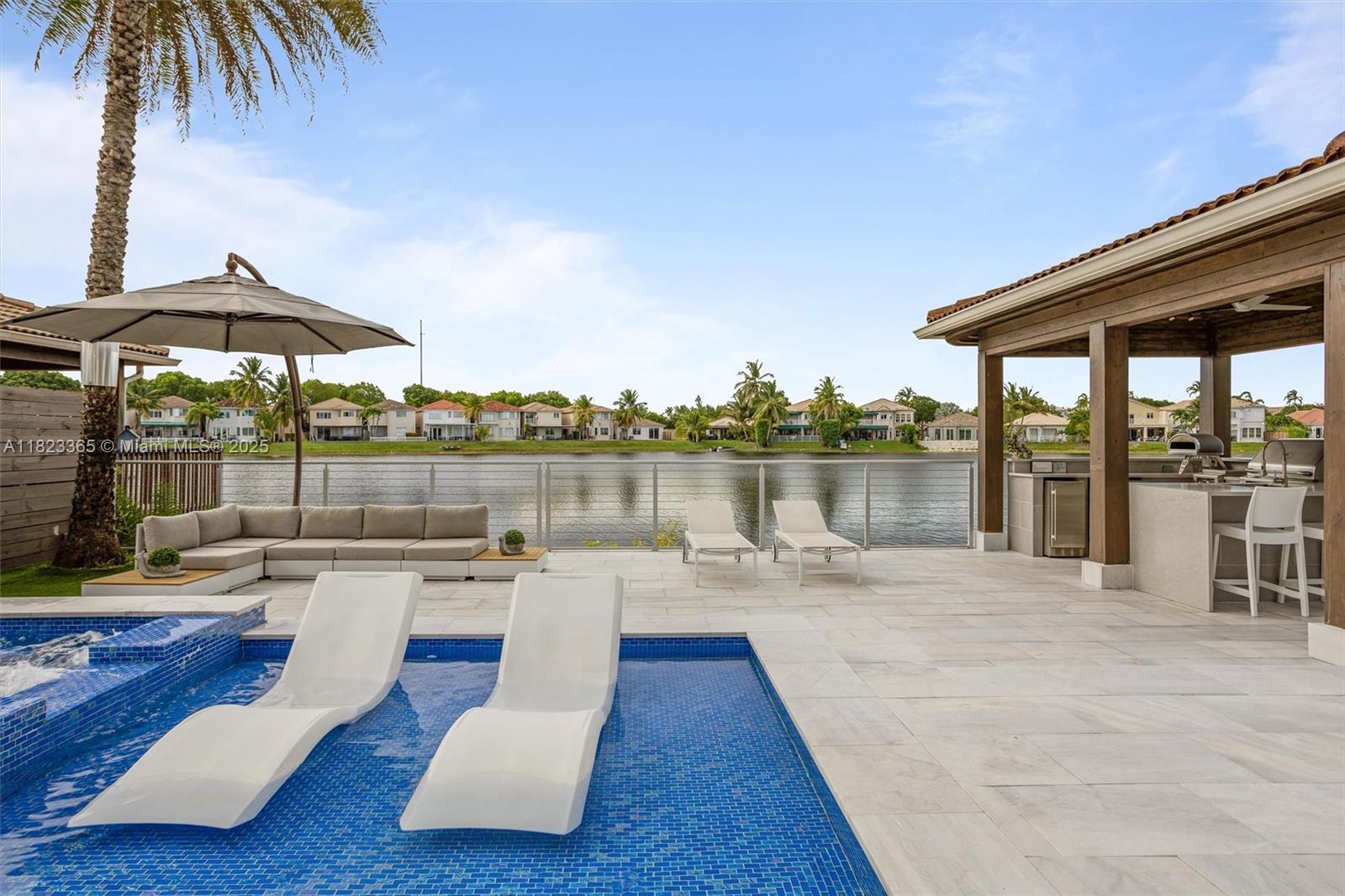 Doral Isles Catalina - Residential