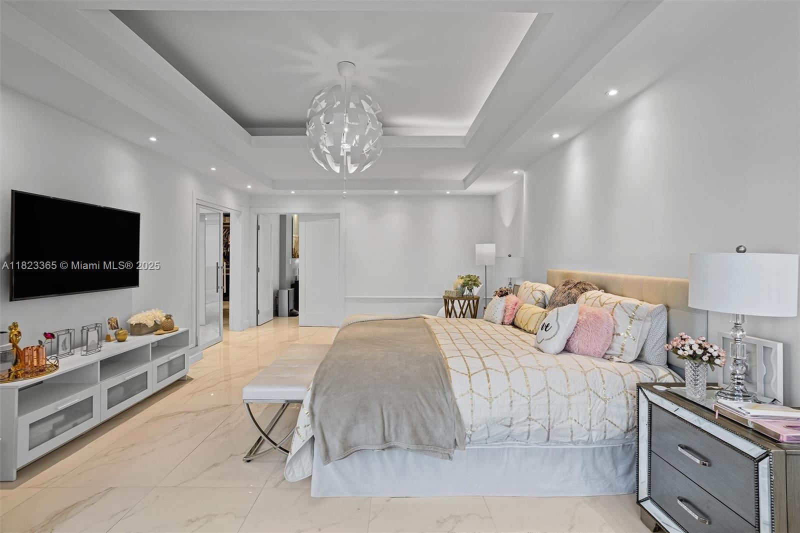 Doral Isles Catalina - Residential