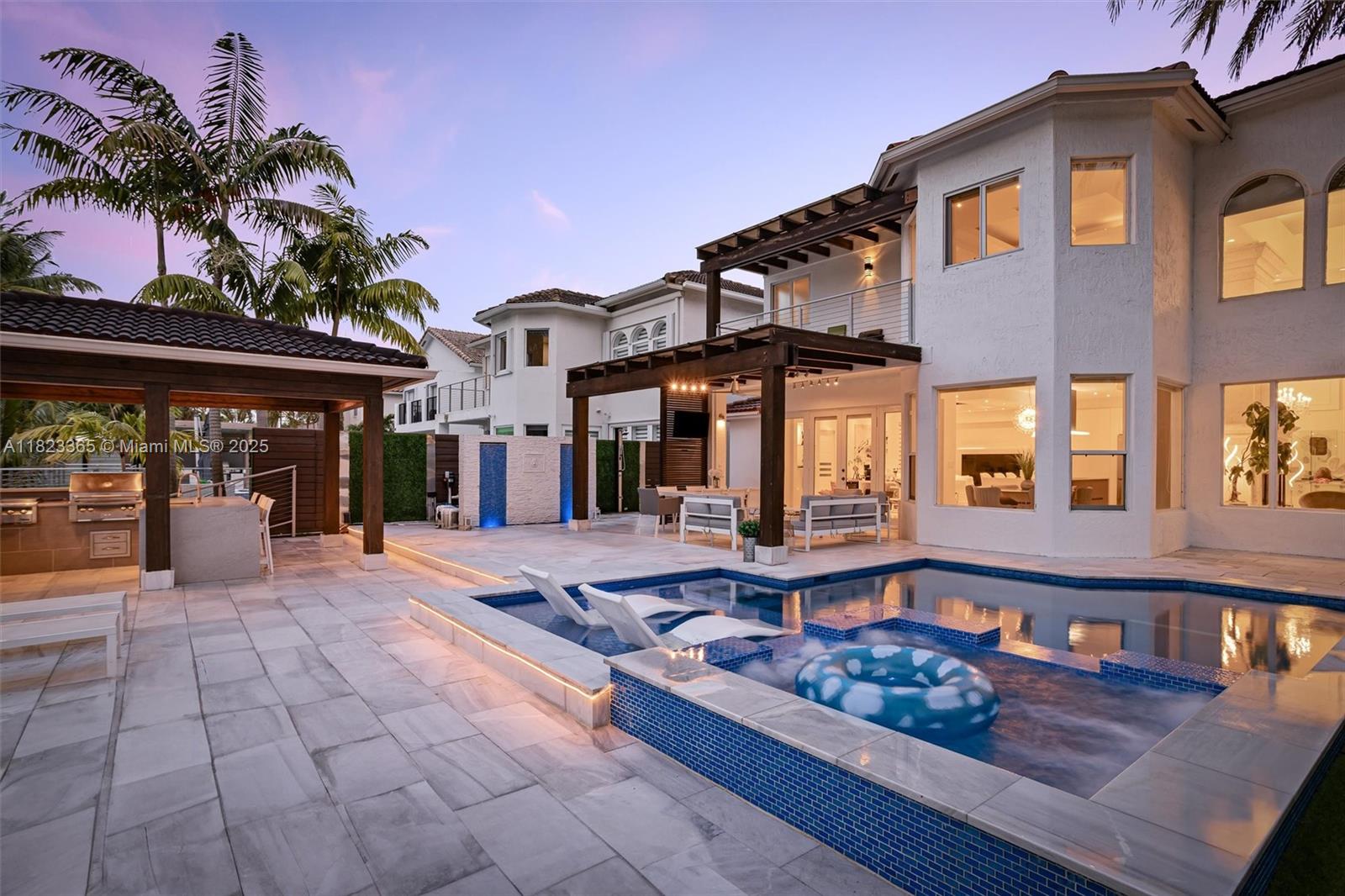 11073 NW 72th Terrace