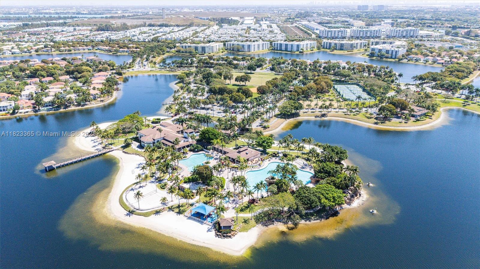 Doral Isles Catalina - Residential