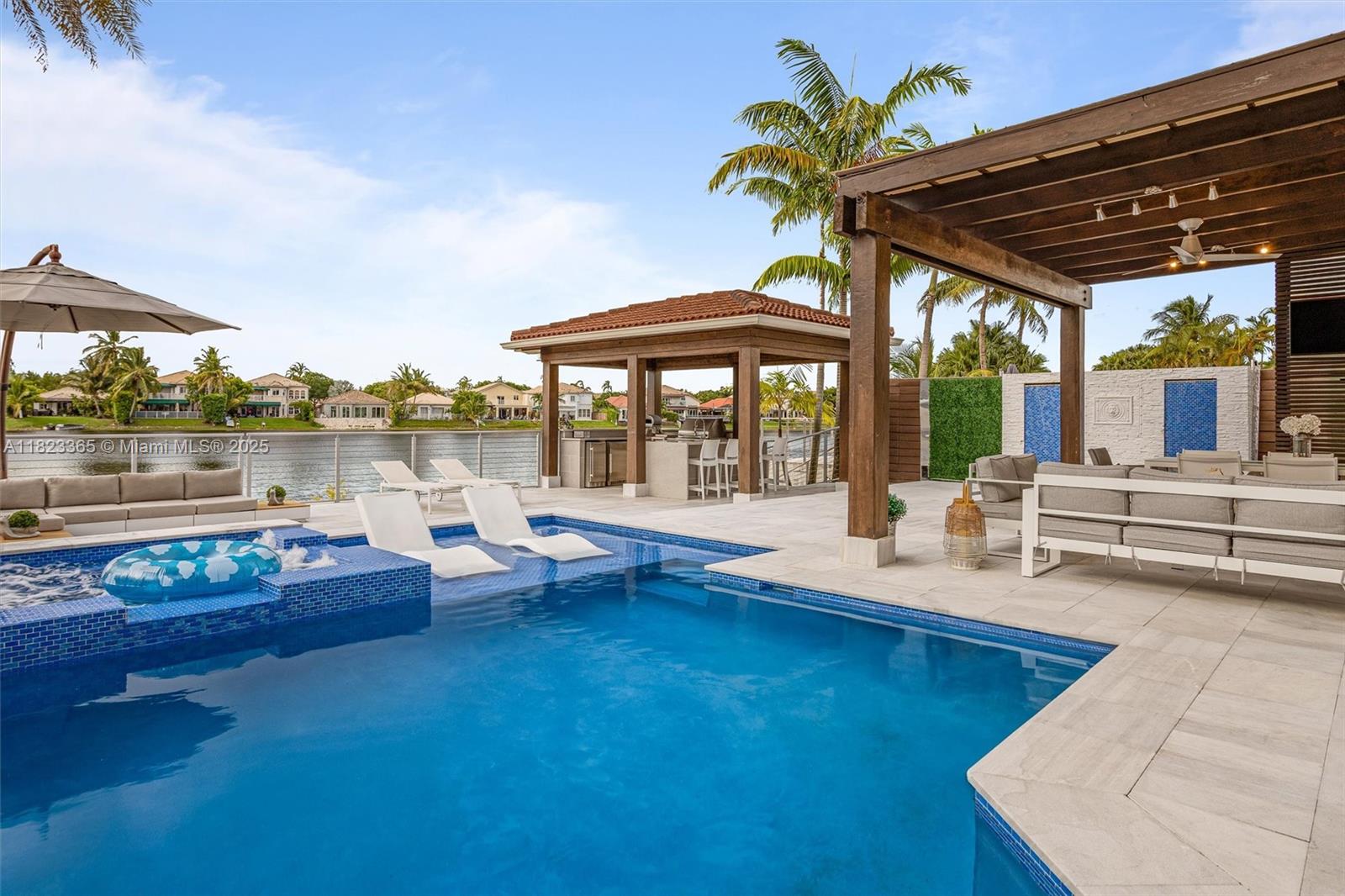 Doral Isles Catalina - Residential