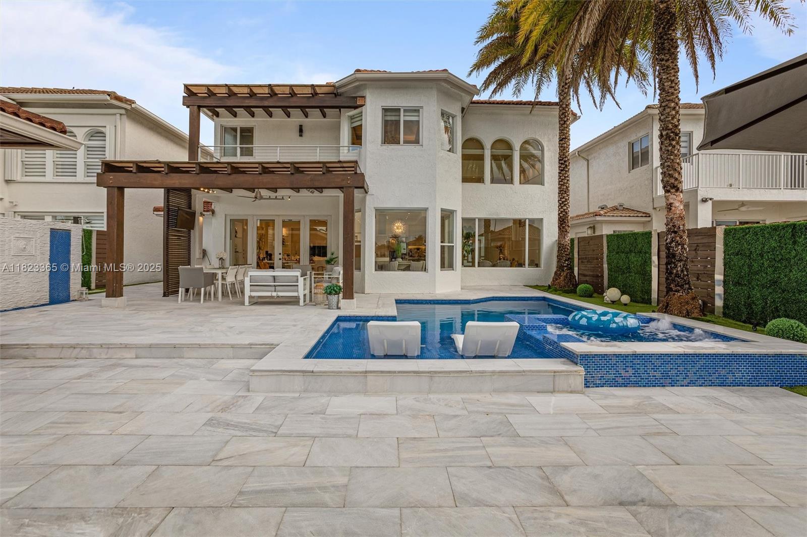 Doral Isles Catalina - Residential