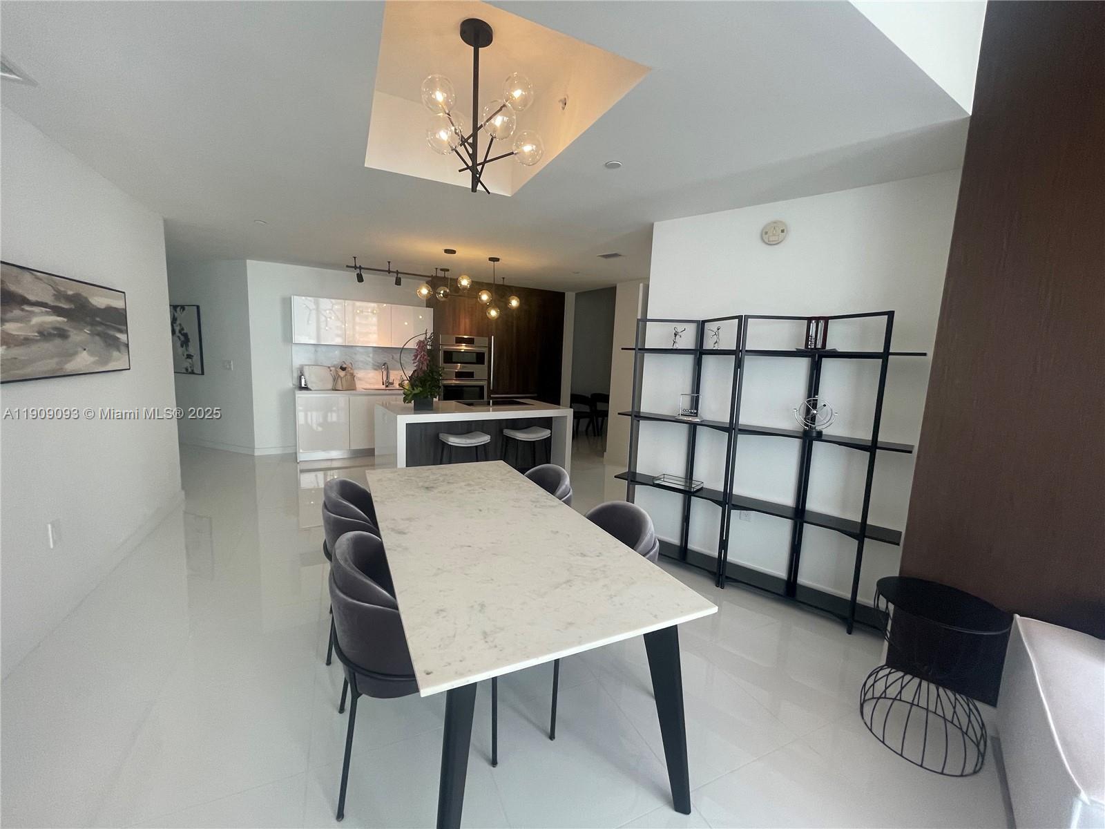 PARAMOUNT MIAMI WORLDCENT - Residential