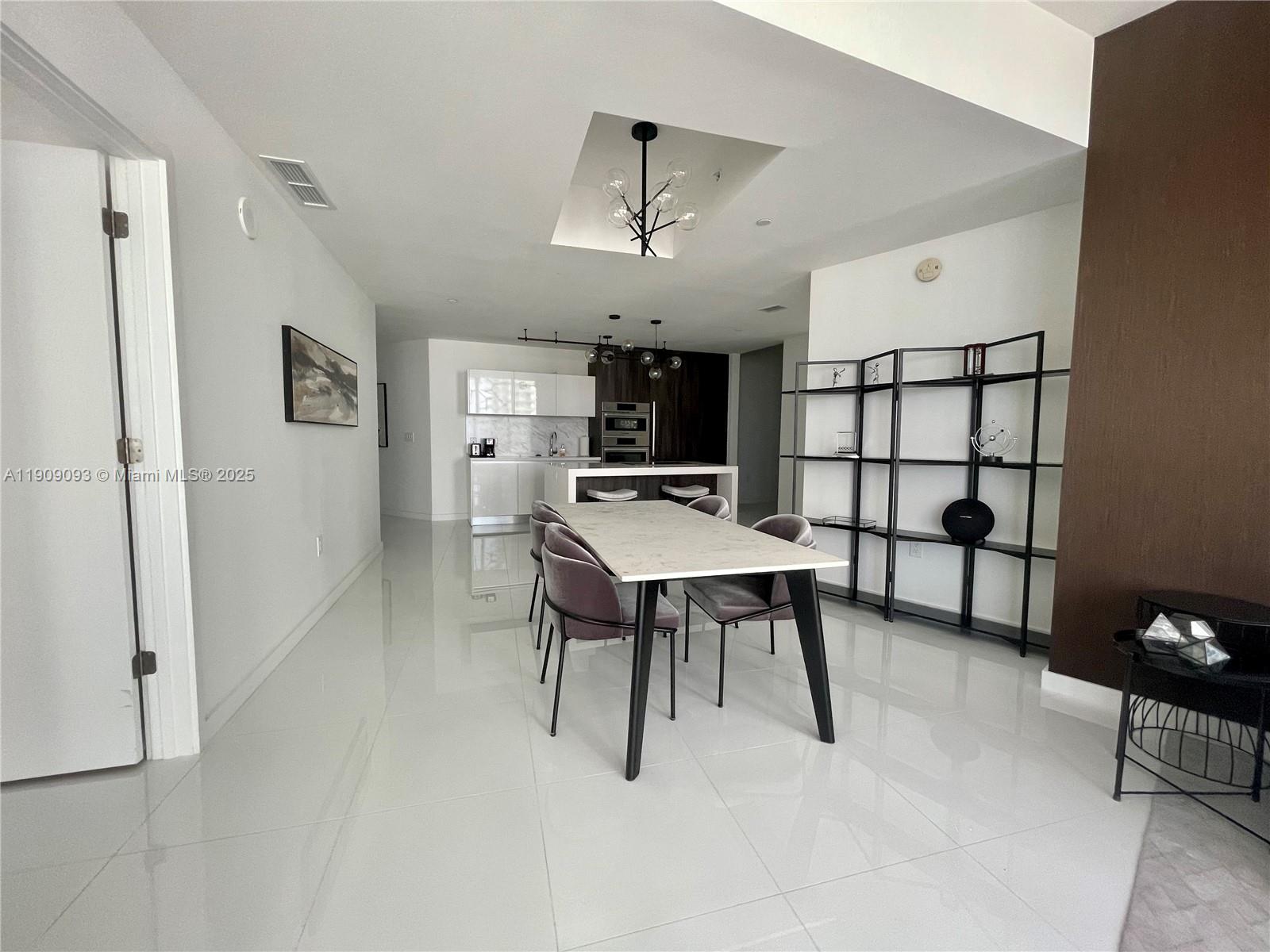 PARAMOUNT MIAMI WORLDCENT - Residential