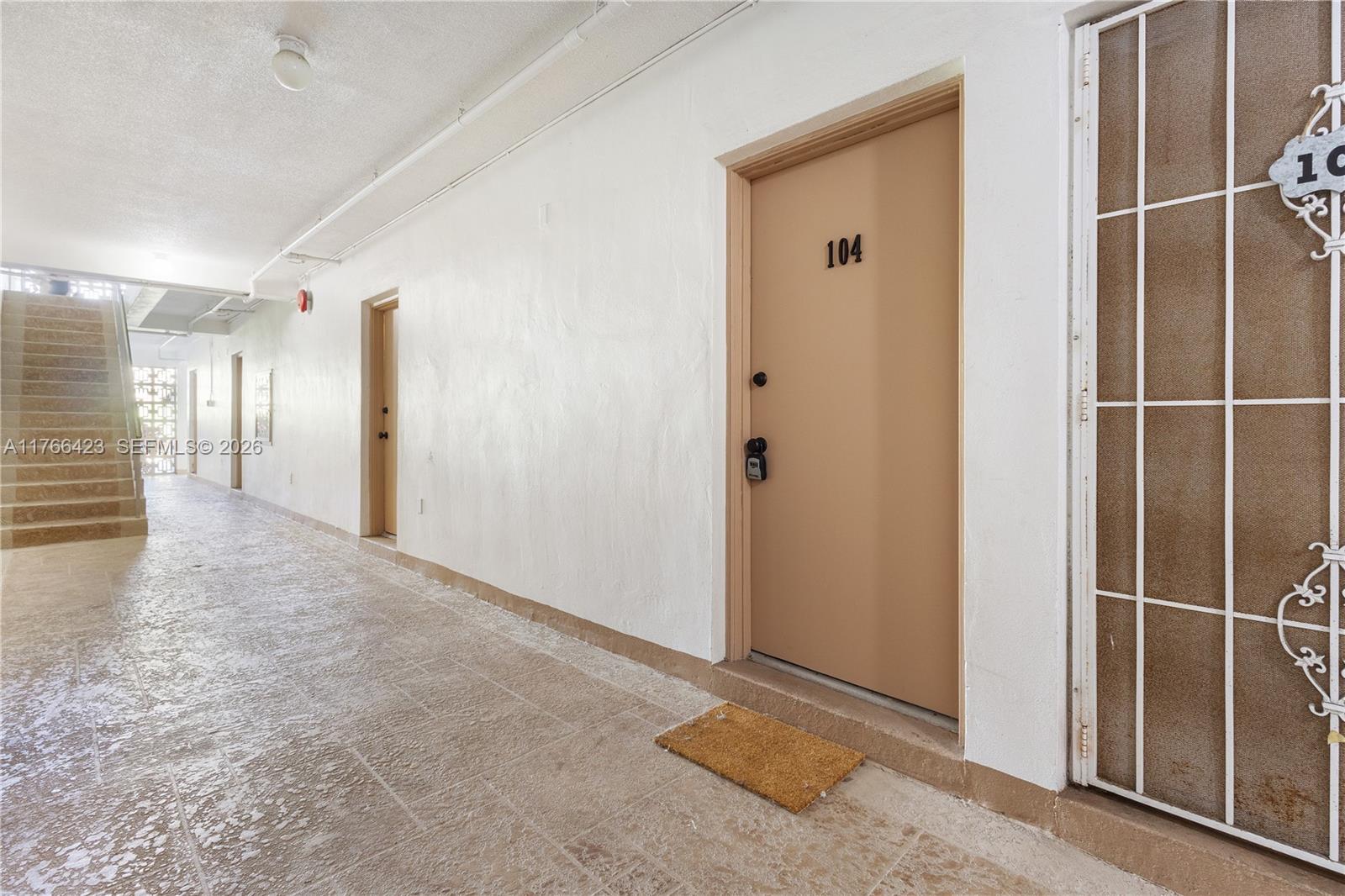 RIVER SHORES CONDO - Residential