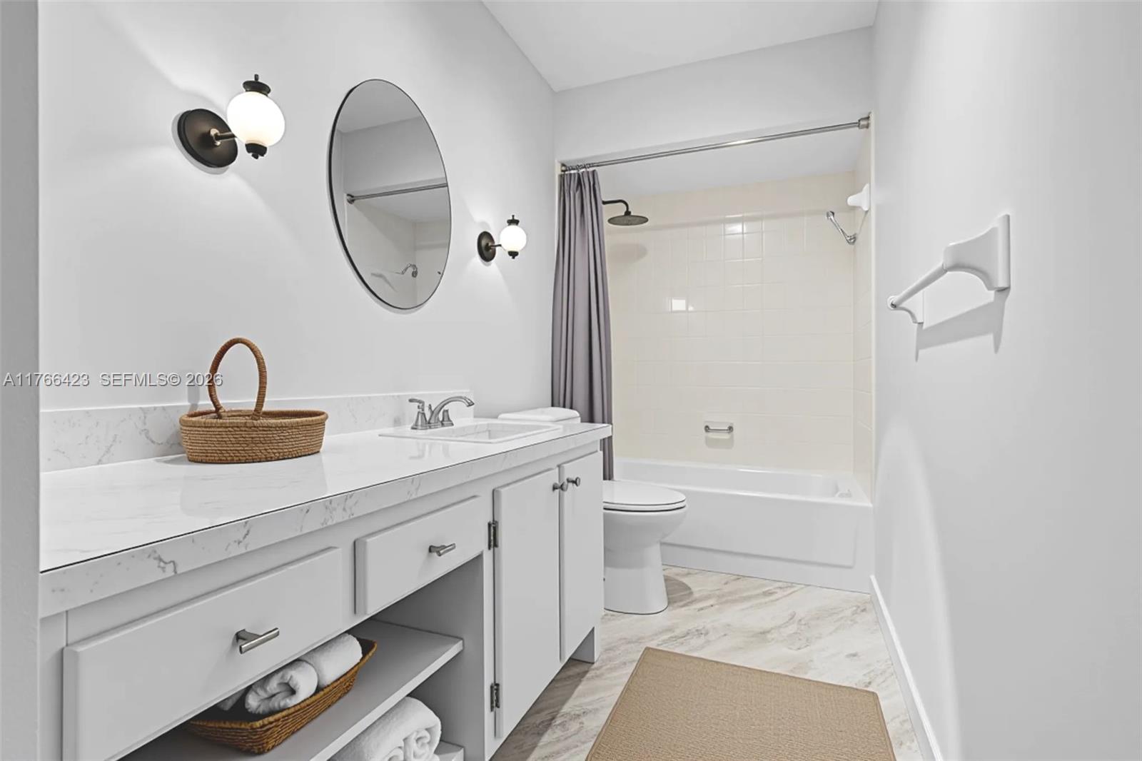 RIVER SHORES CONDO - Residential