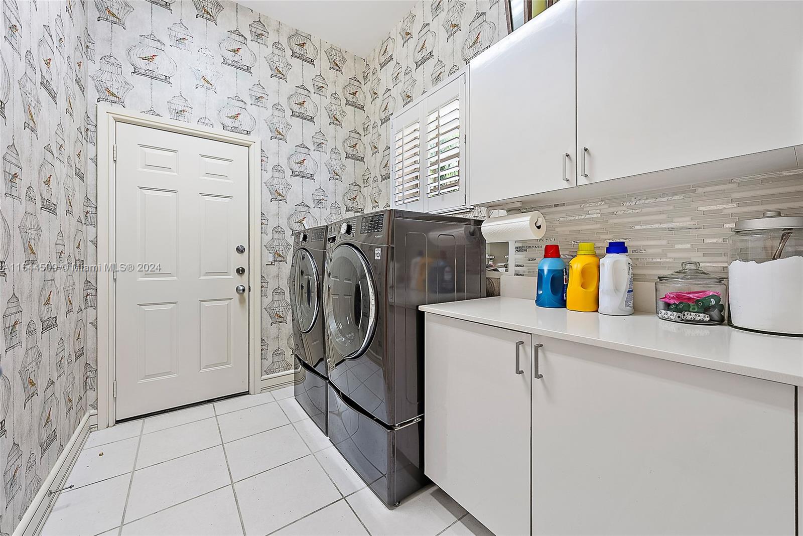 Admirals Cove - Residential