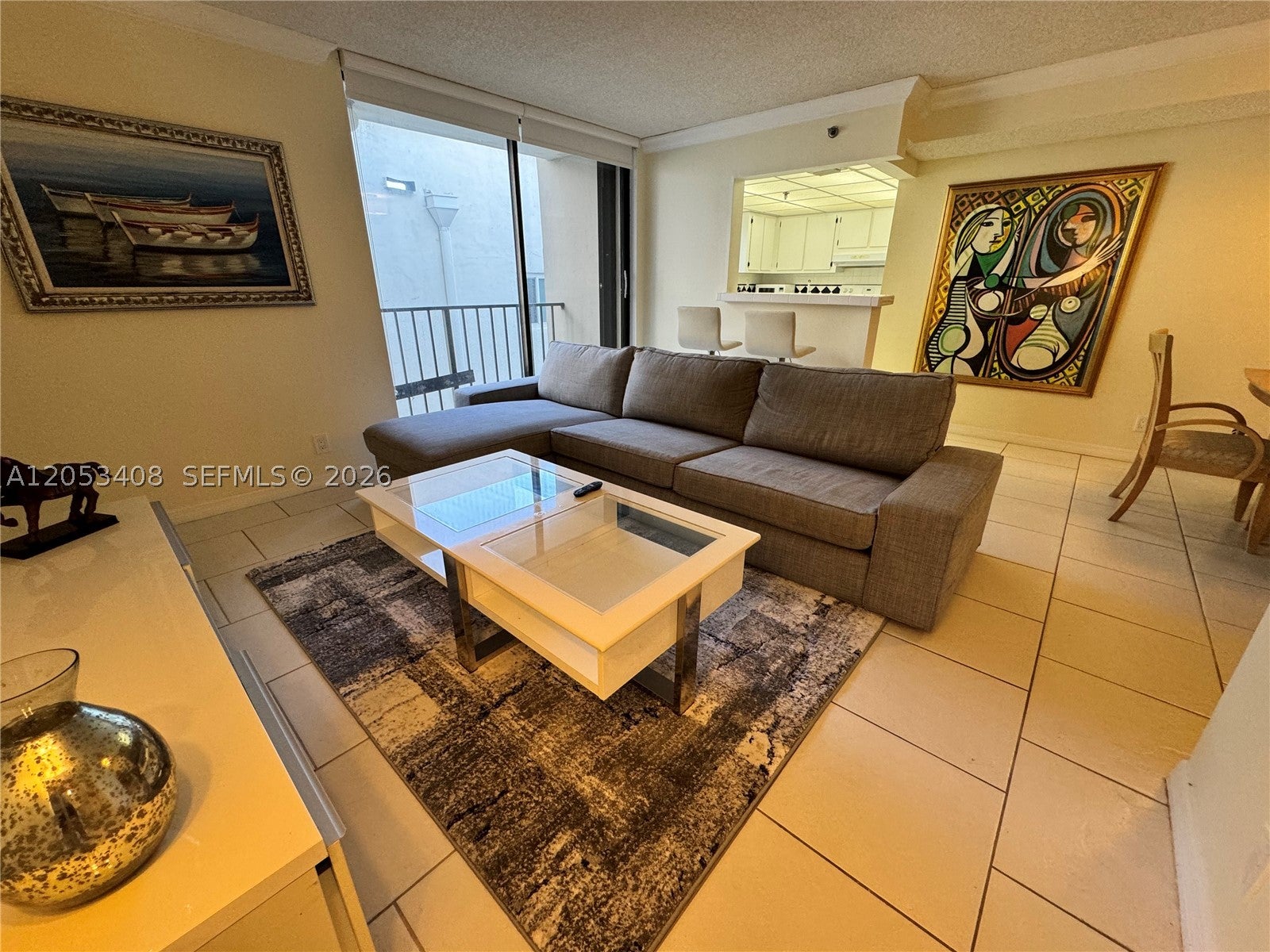 2625 Collins Ave 320