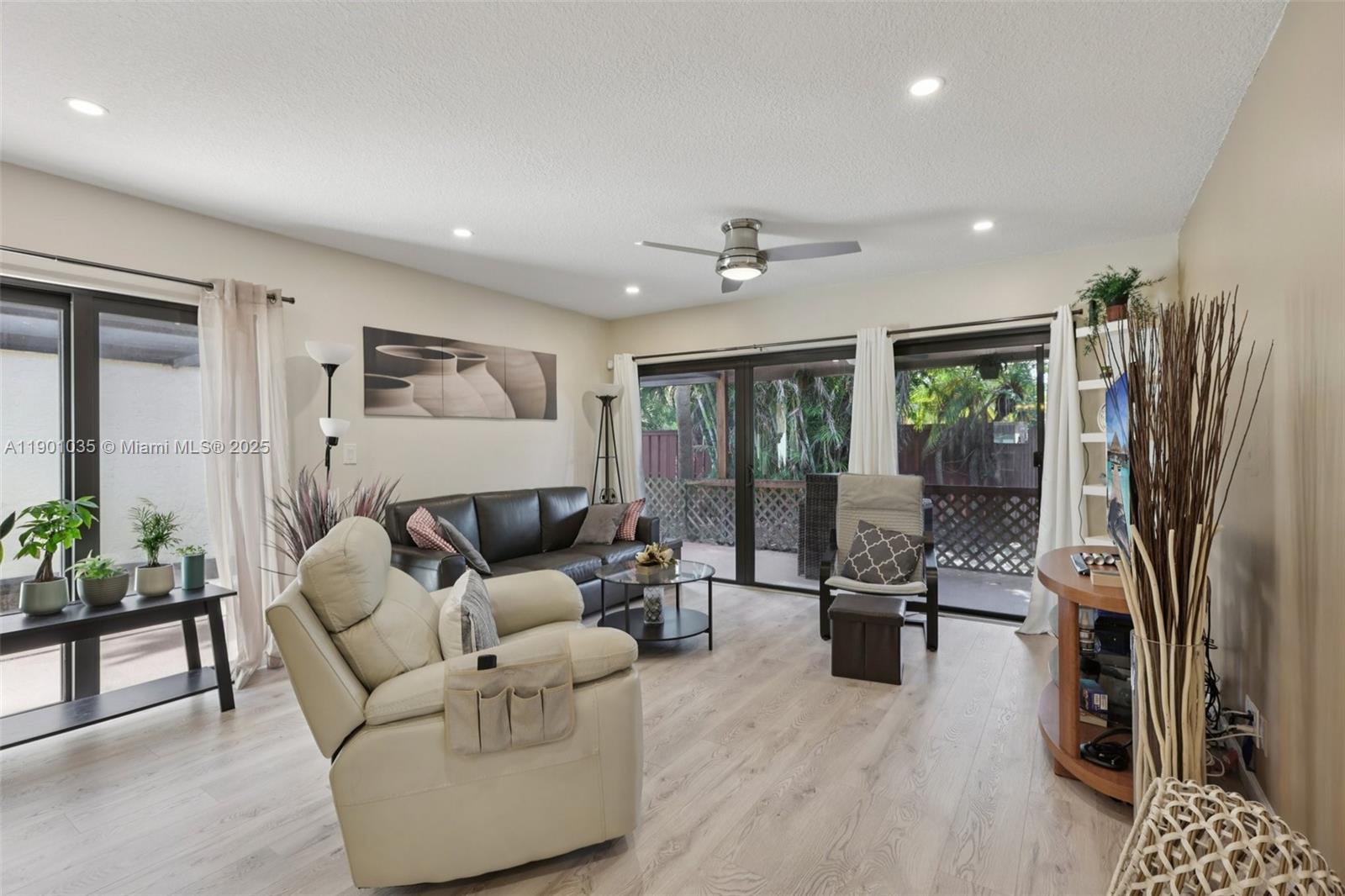 HAMMOCKS AT COCONUT CREEK - Residential