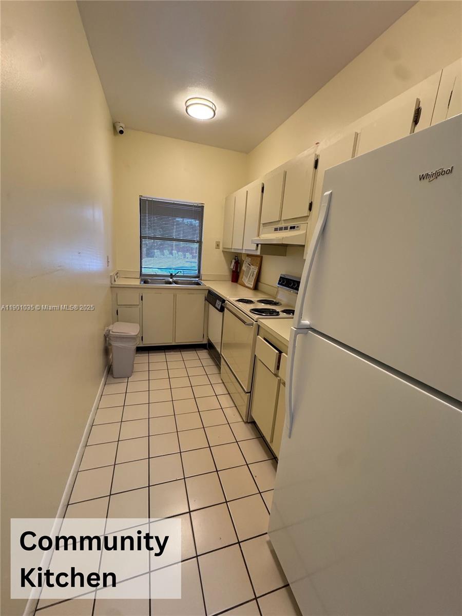 HAMMOCKS AT COCONUT CREEK - Residential