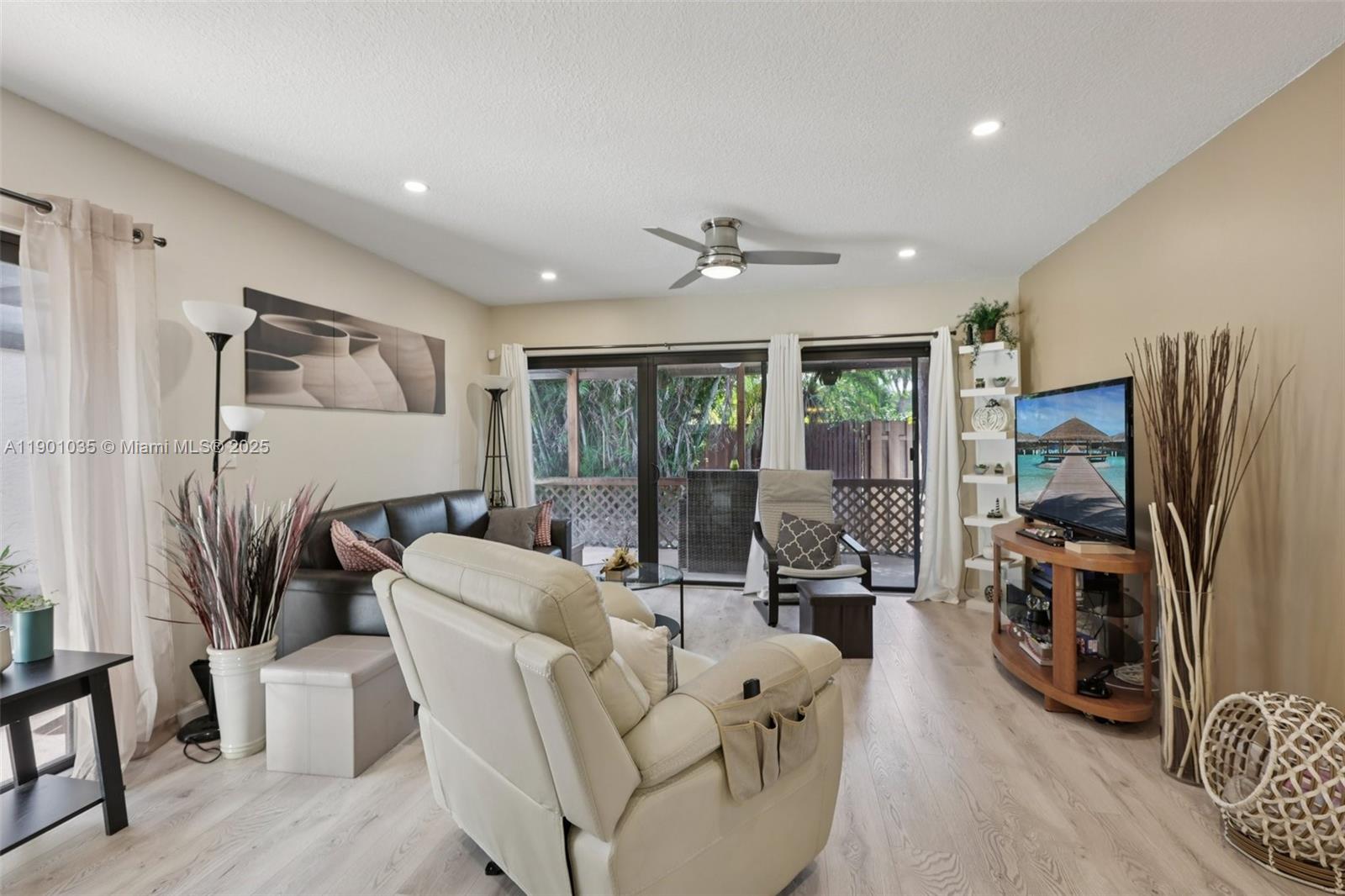 HAMMOCKS AT COCONUT CREEK - Residential