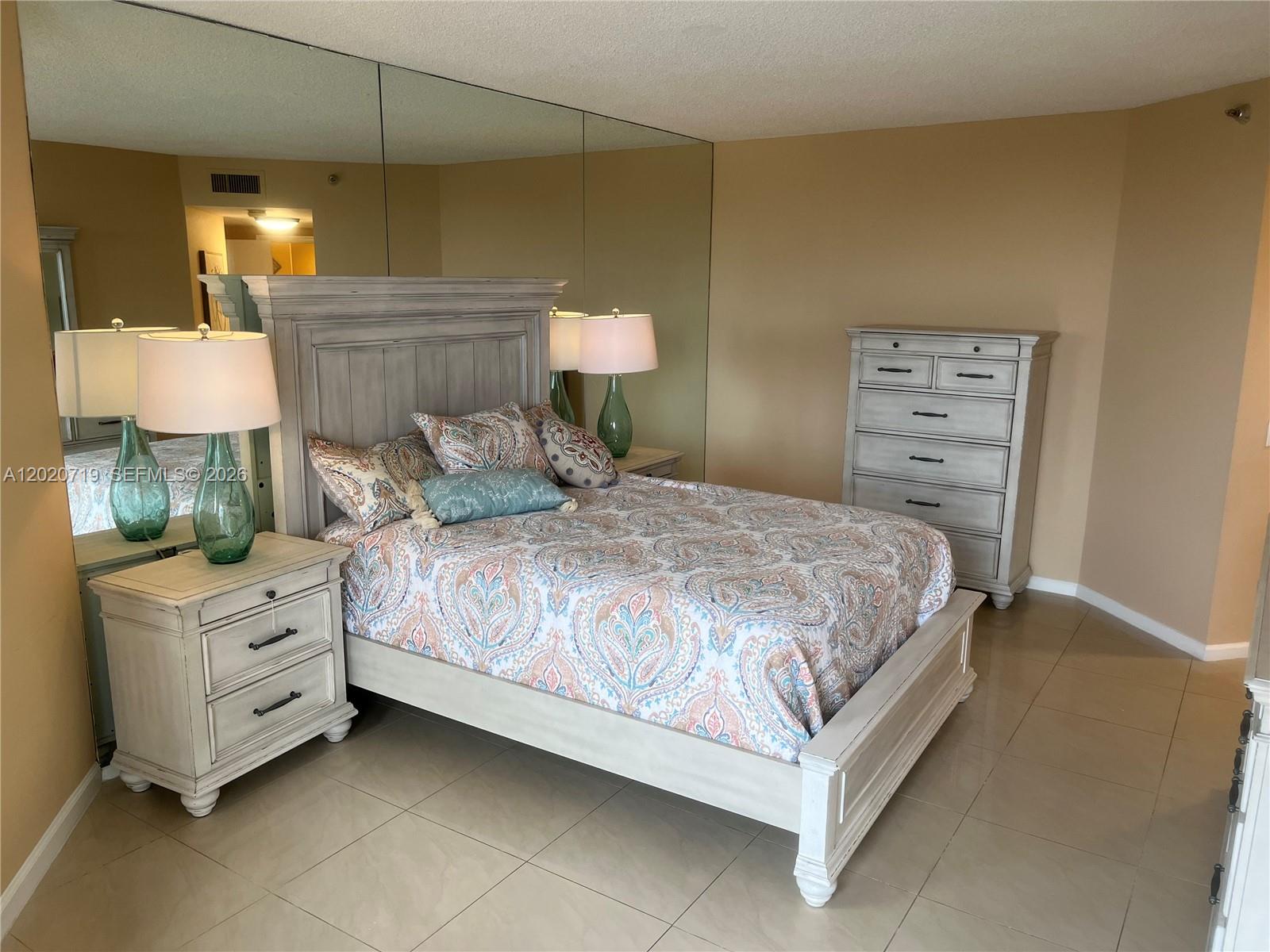 PORTSVIEW @ THE WATERWAYS - Residential
