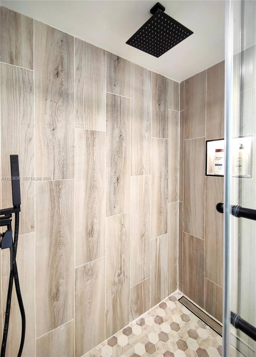 FLAMINGO SOUTH BEACH I CO - Residential