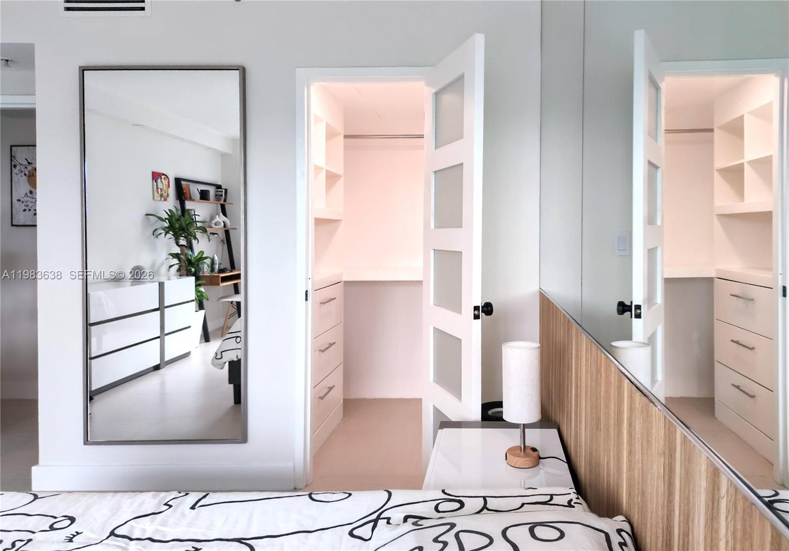 FLAMINGO SOUTH BEACH I CO - Residential