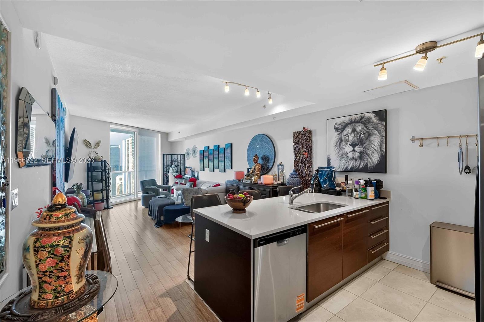 1900 N Bayshore Dr 4508