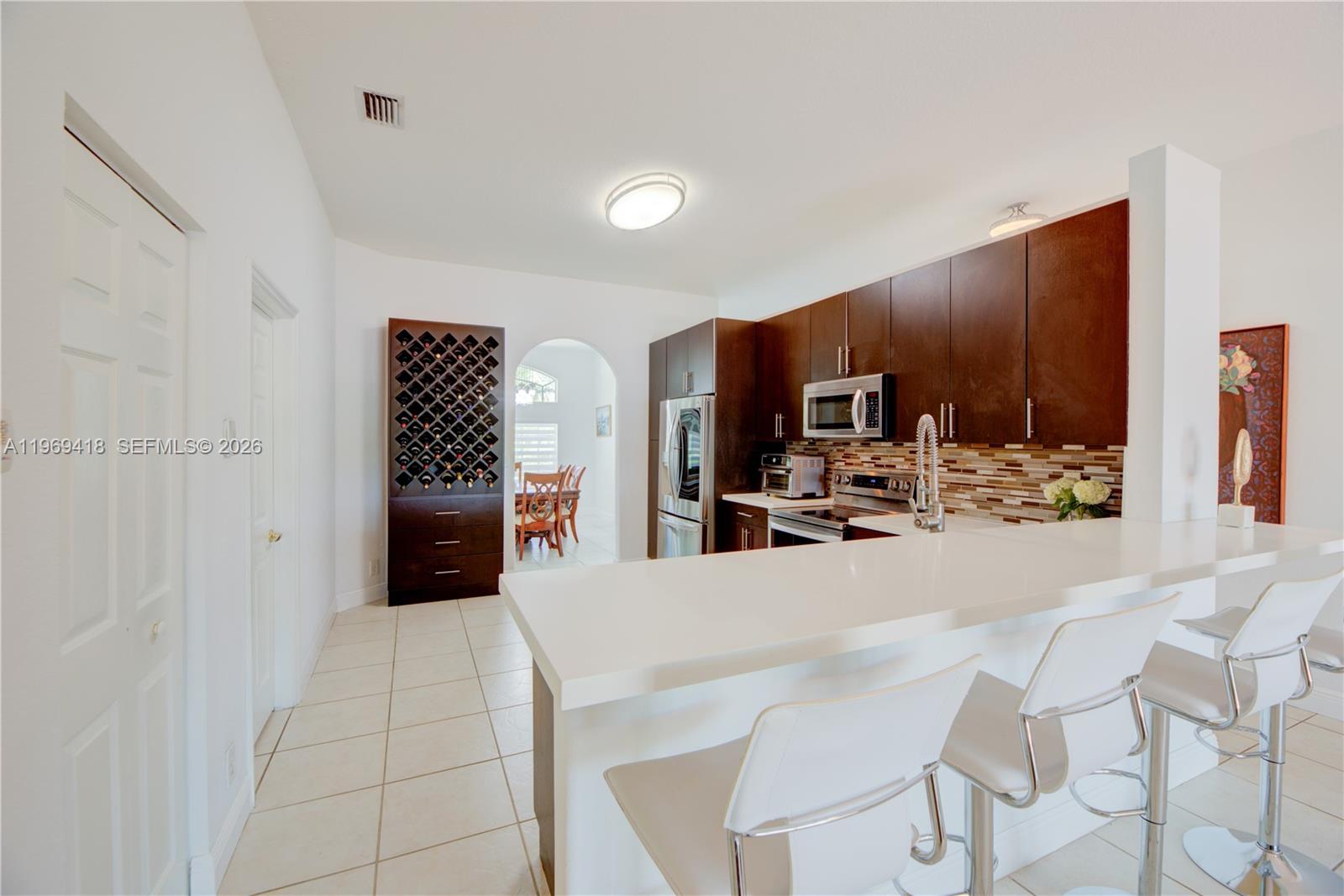 SAPPHIRE POINTE - DIAMOND - Residential