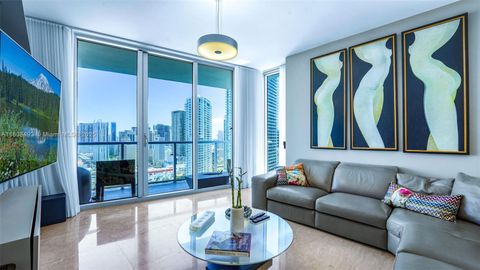 185 SW 7th St 2911 Miami FL 33130